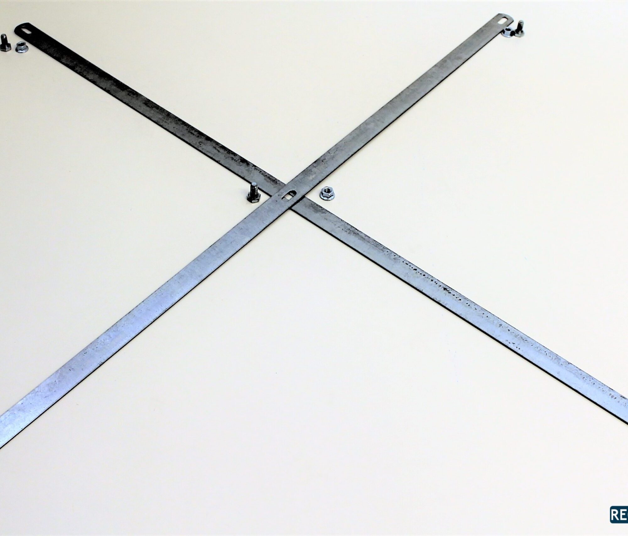 krydsafstivning til et fag Raisen grenreol