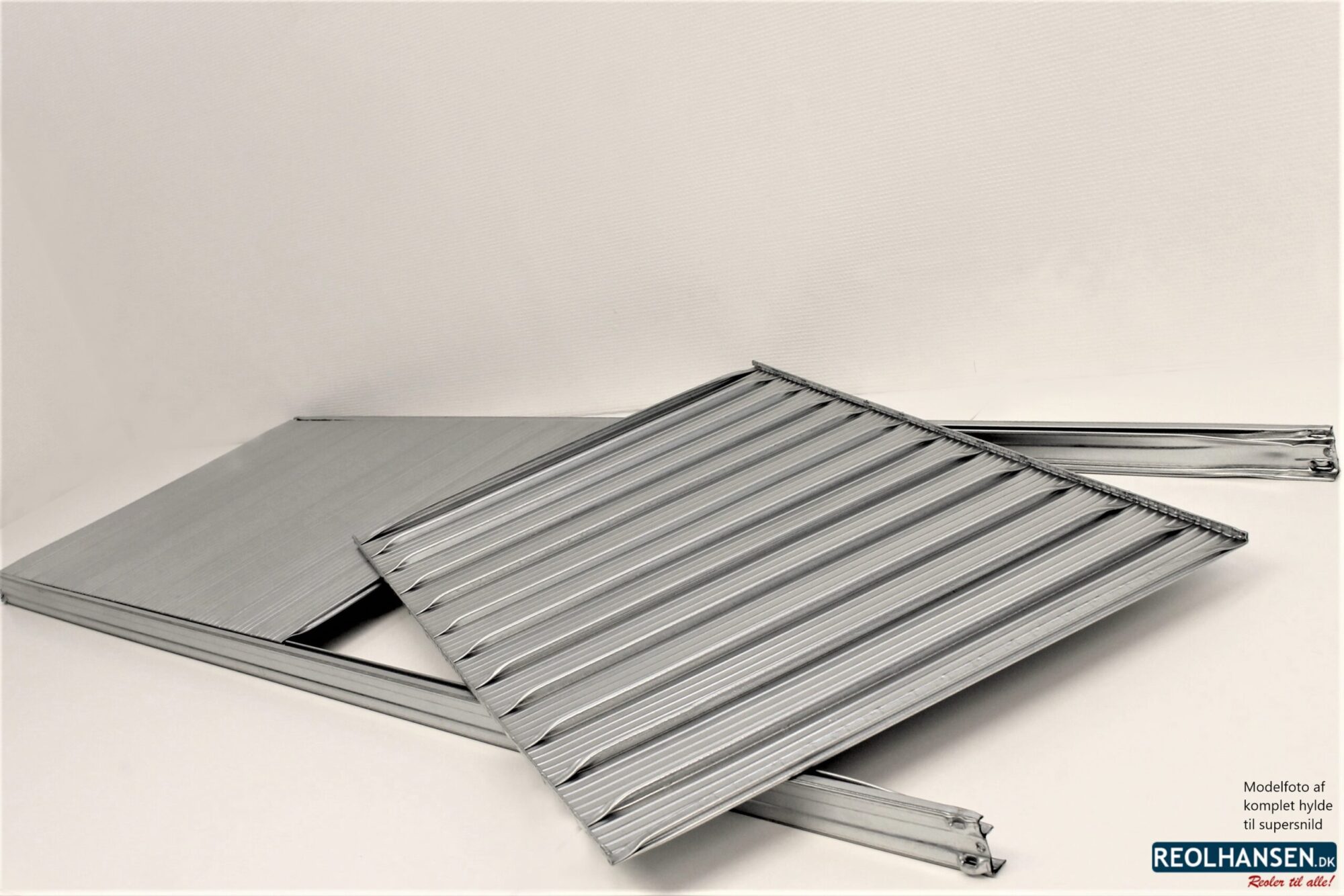 Hylde Radiator Brugt Supersnild - Komplet hylde | ReolHansen