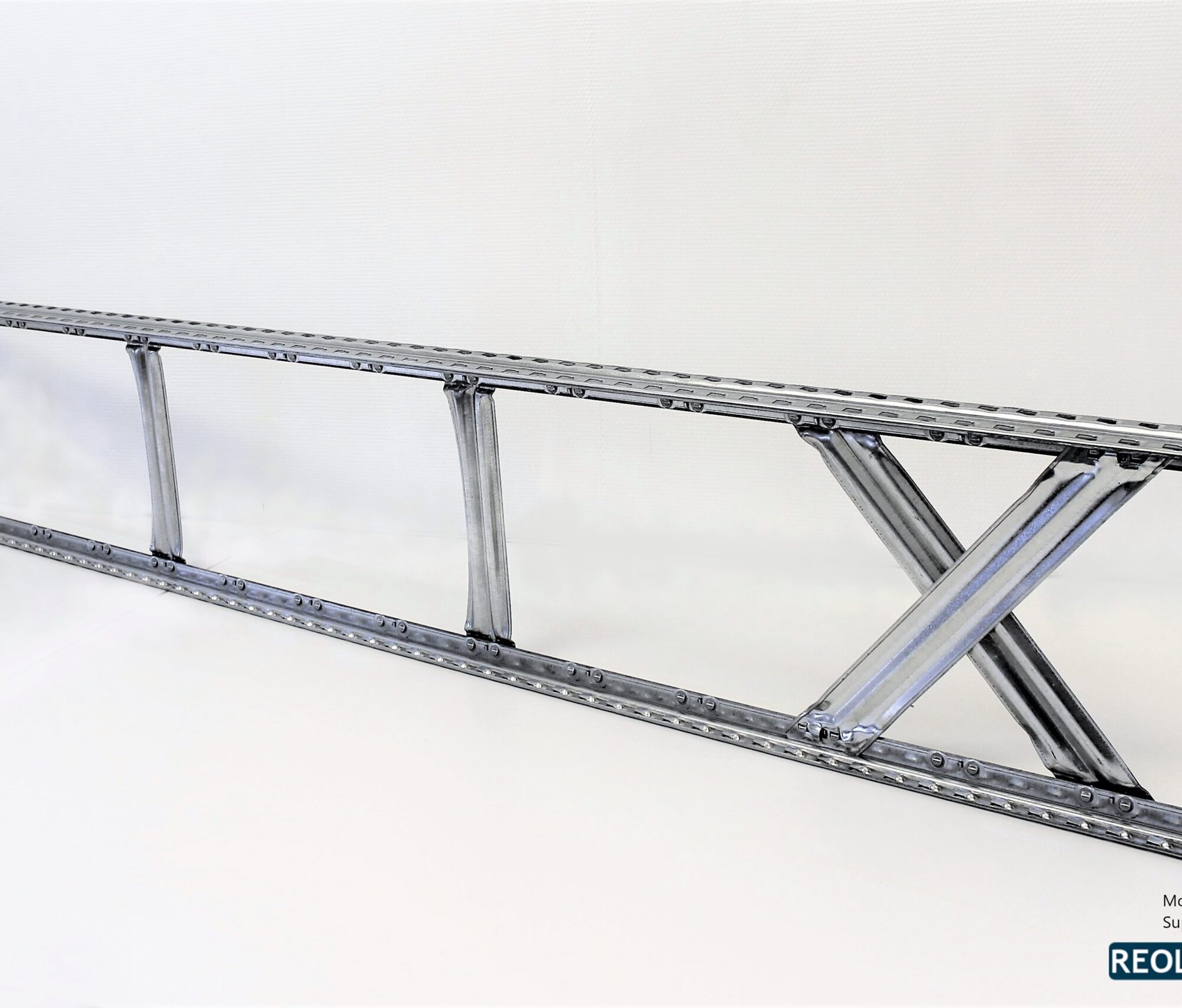 Supersnild reolstige 2000x320mm