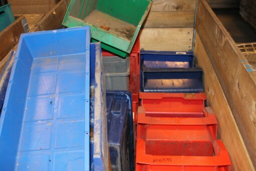 Brugte assorterede plastkasser ca. 18 stk.