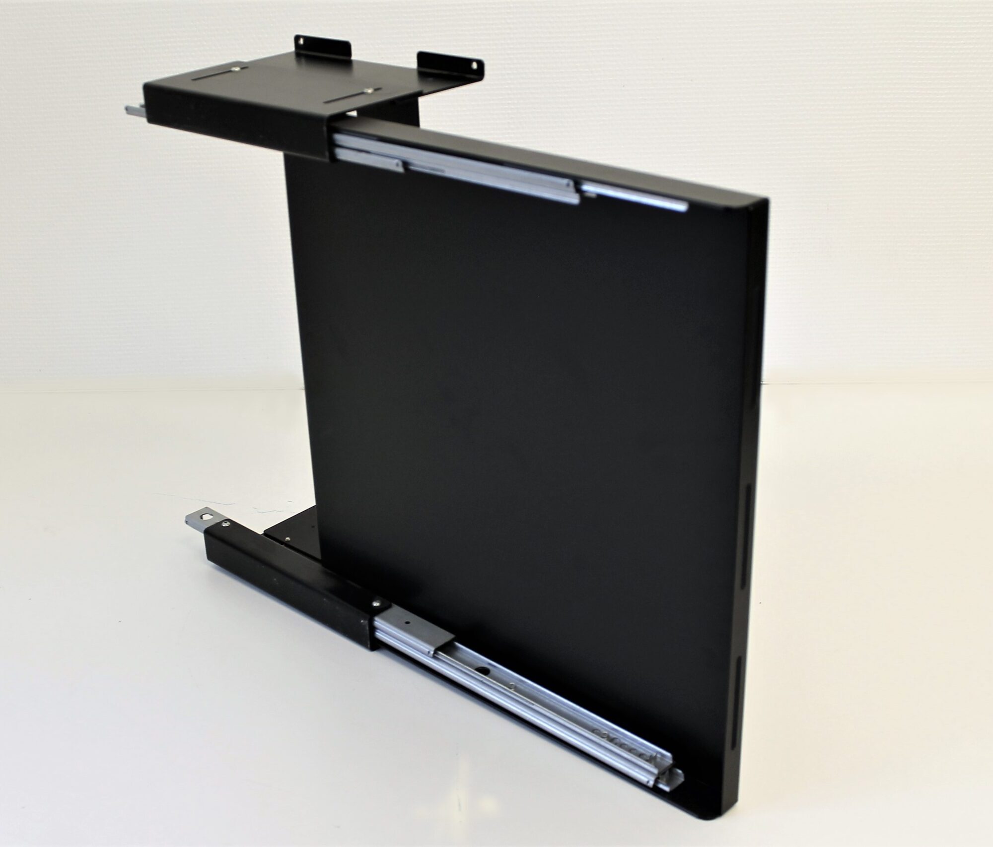 Udtrækshylde til skrivebord