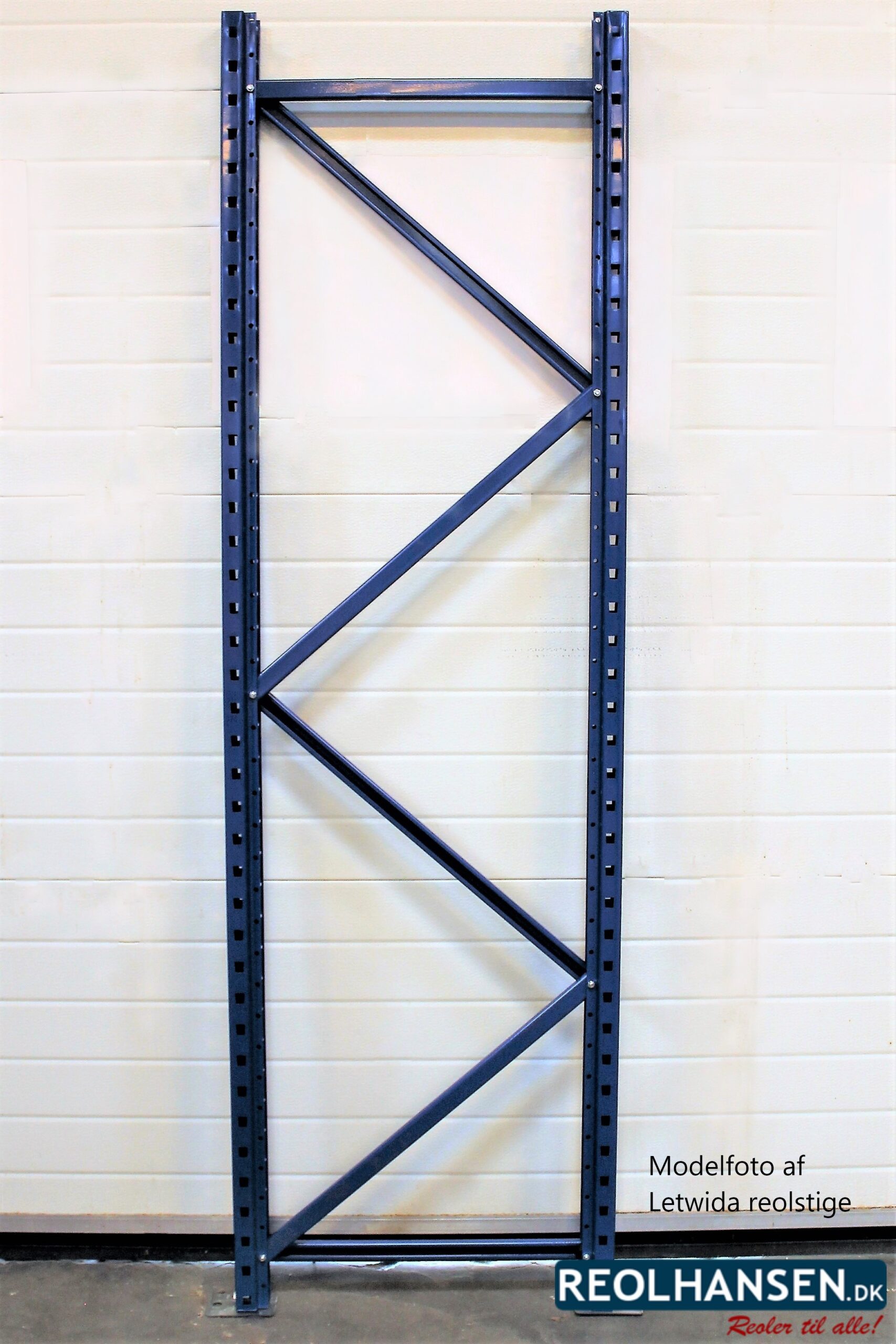 Letwida reolstige til lagerreol