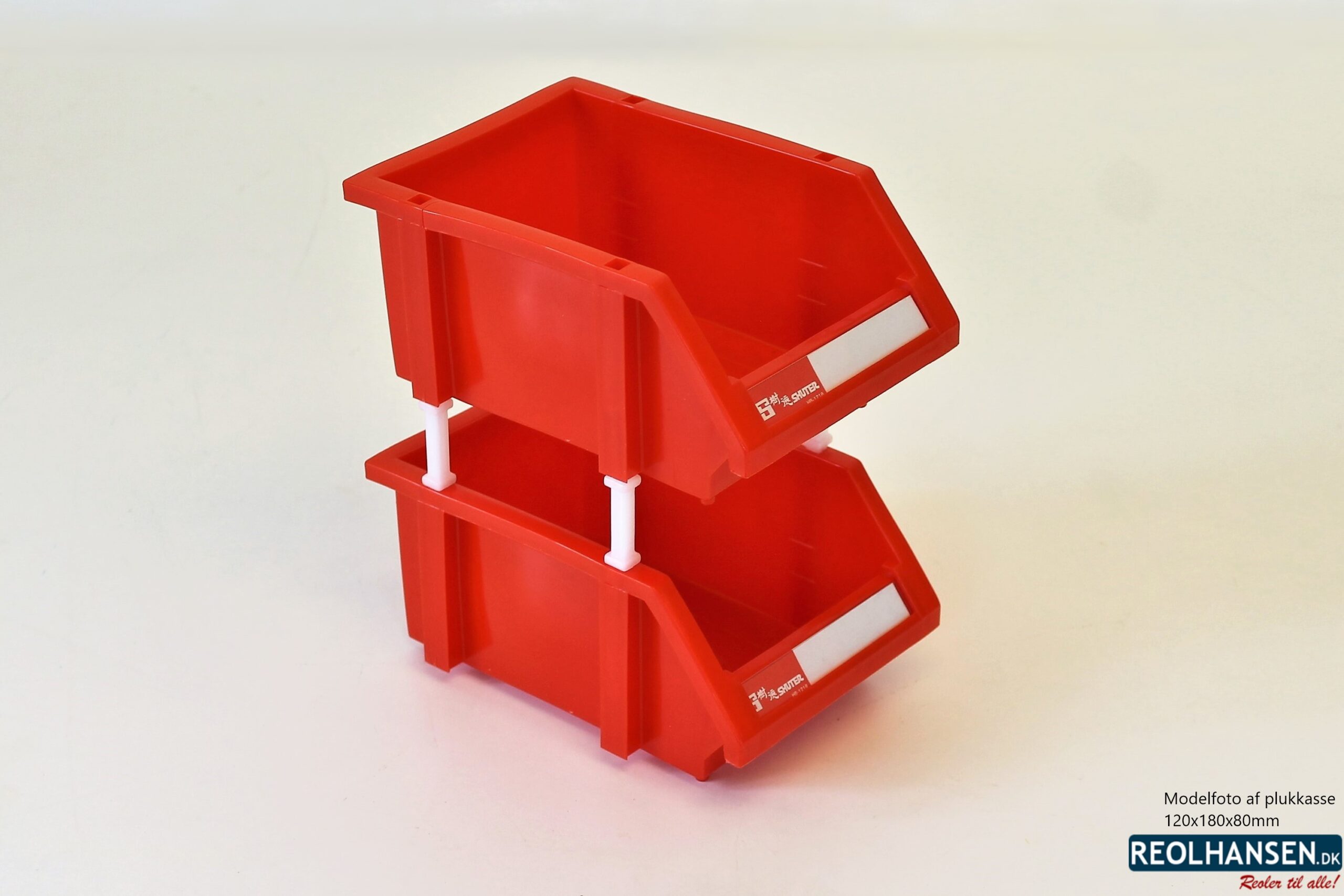 Røde plukkasser med mellemstykker