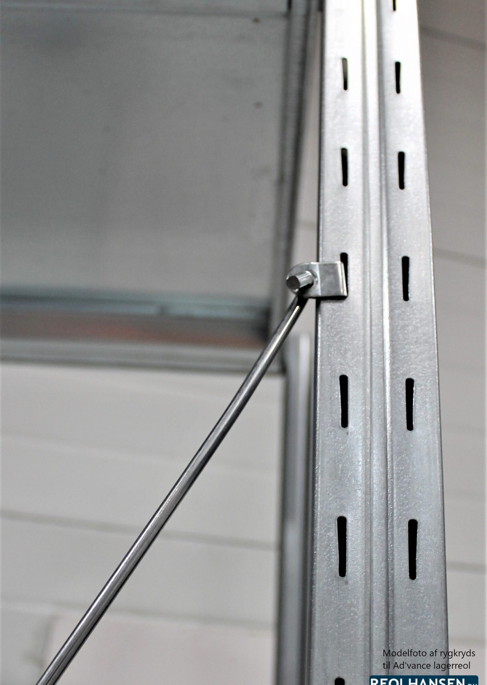 Ad'vance med rygkryds 2