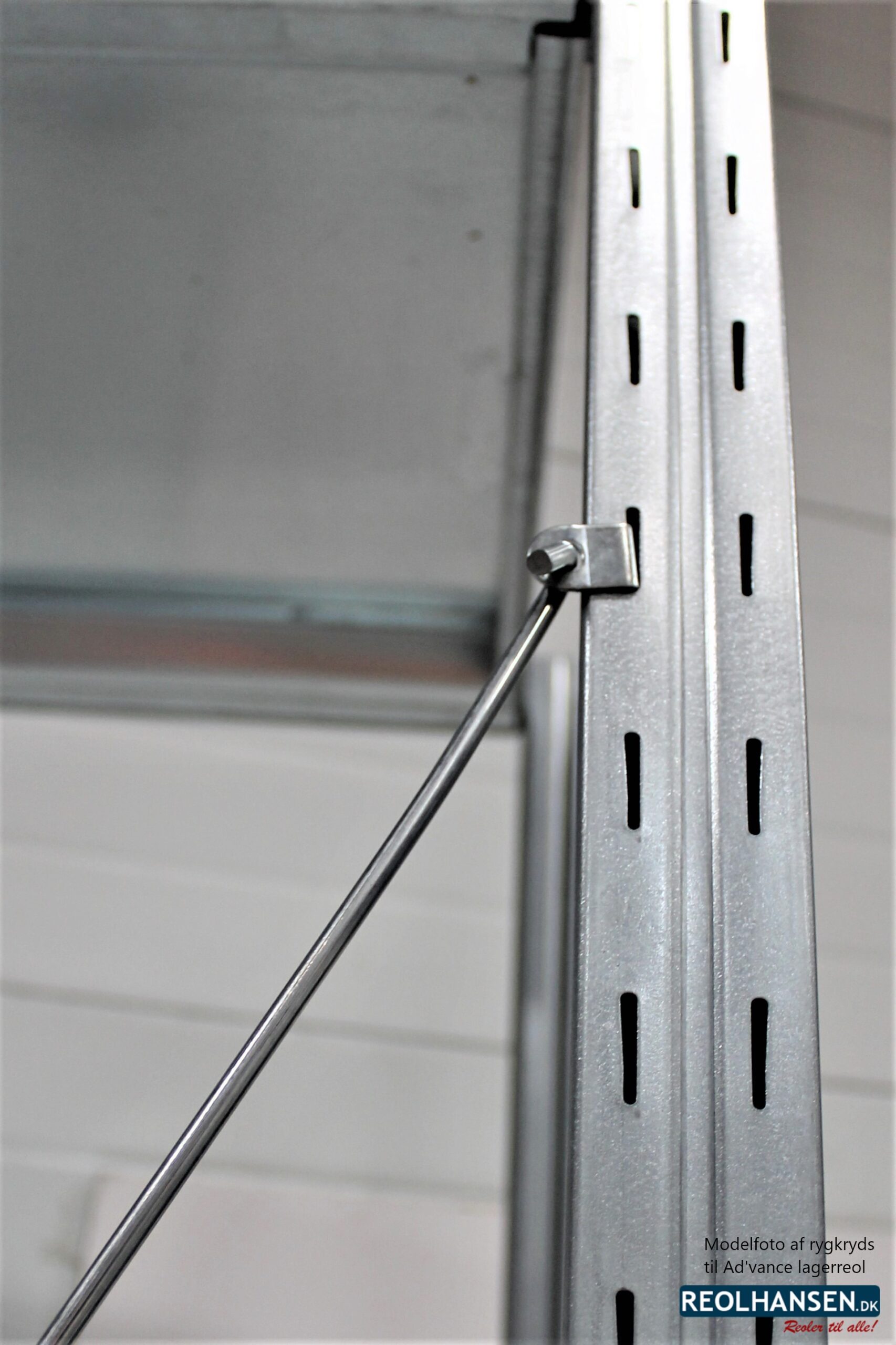 Ad'vance med rygkryds 2