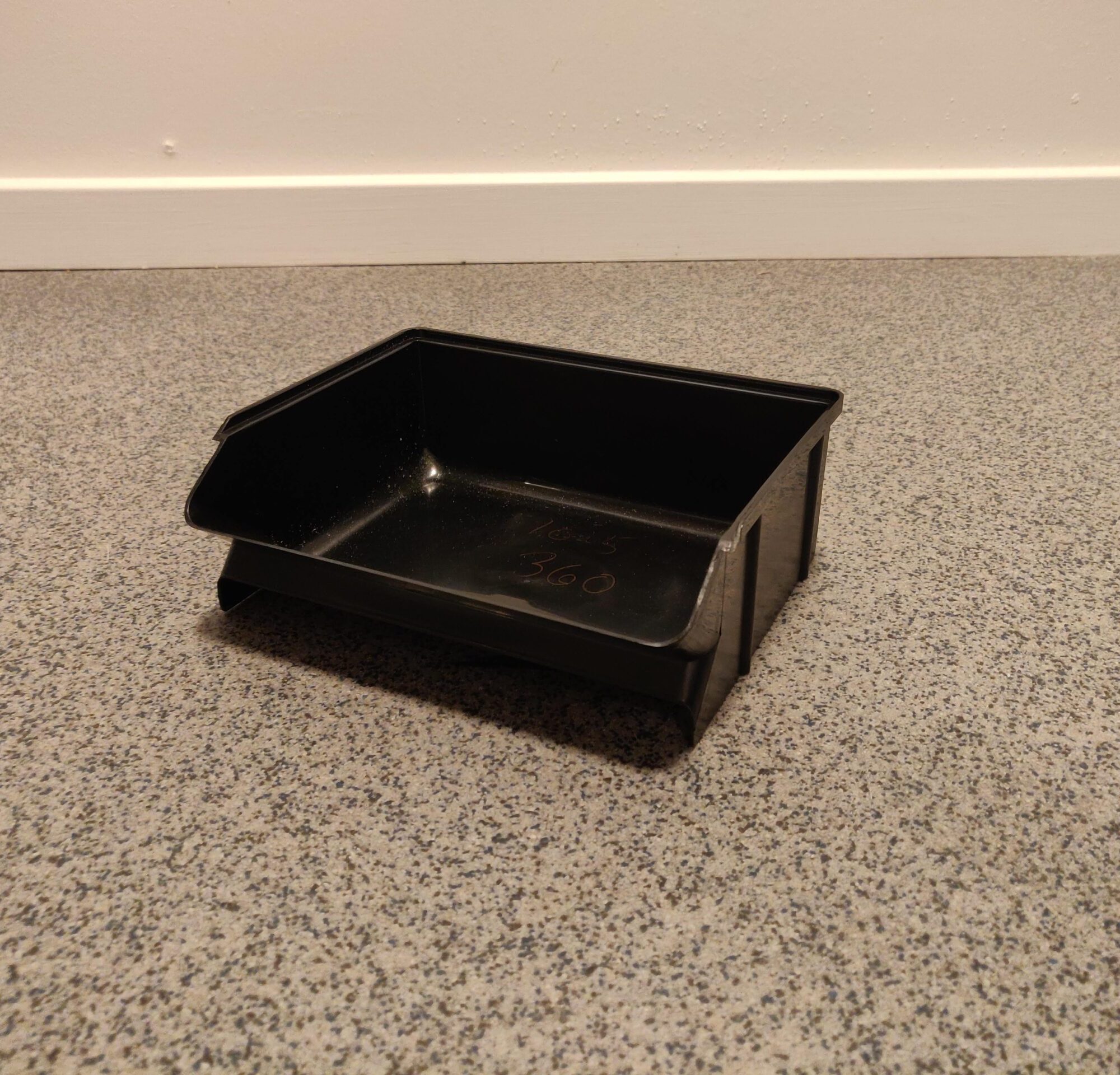 Sort plukkasse 160x195x70mm