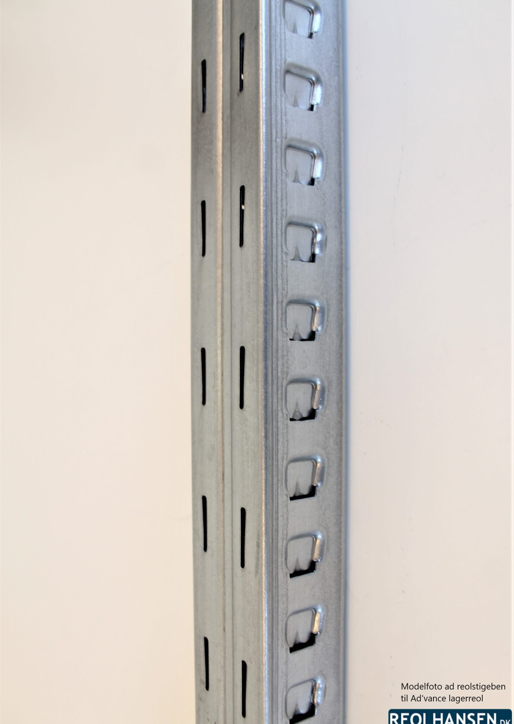 Ad'vance 2000mm reolstigeben 3