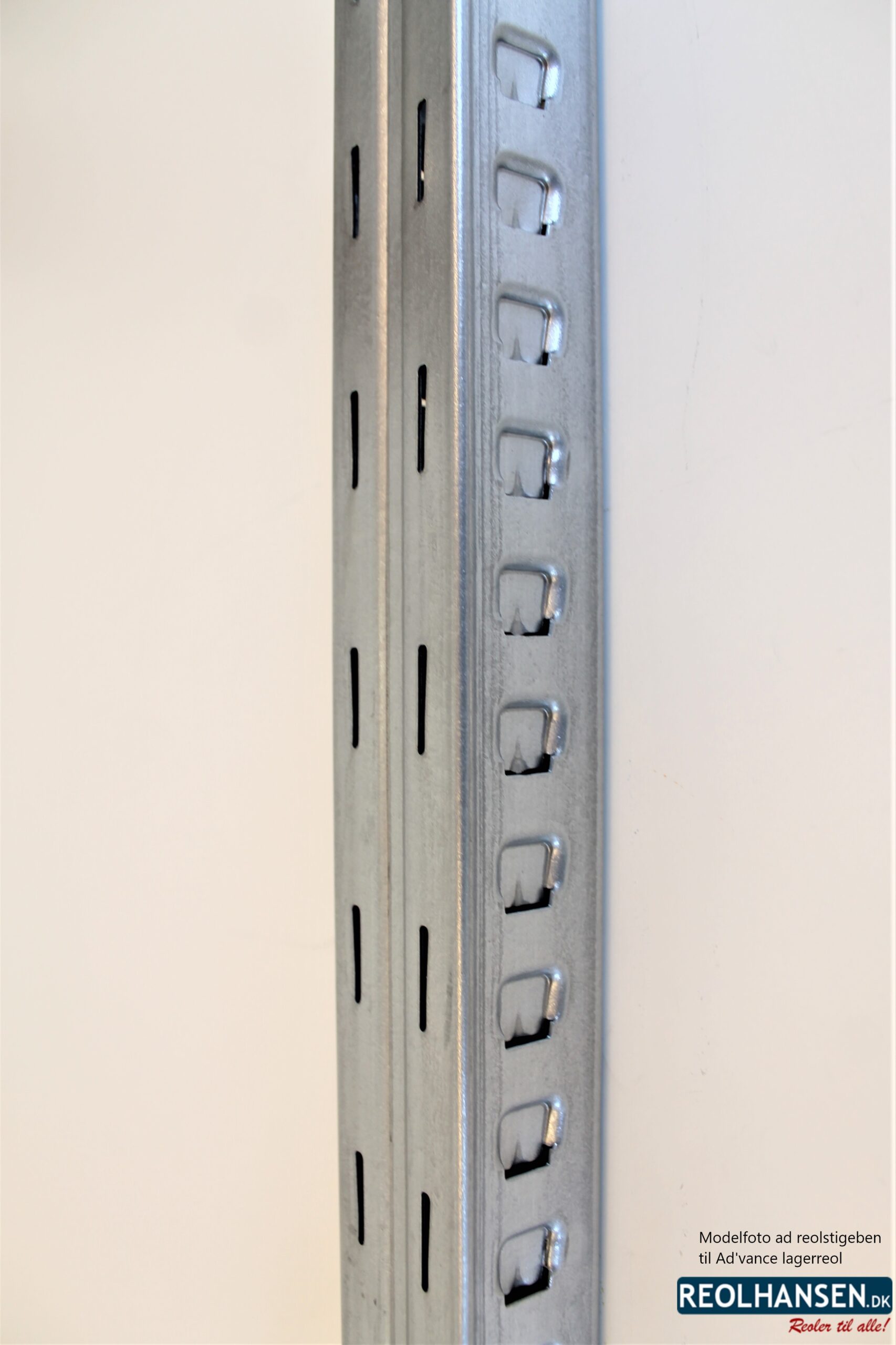 Ad'vance 2000mm reolstigeben 3