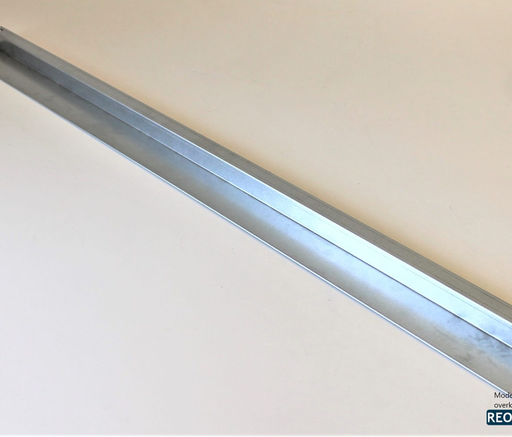 1000x50mm hylde overkant til Flip