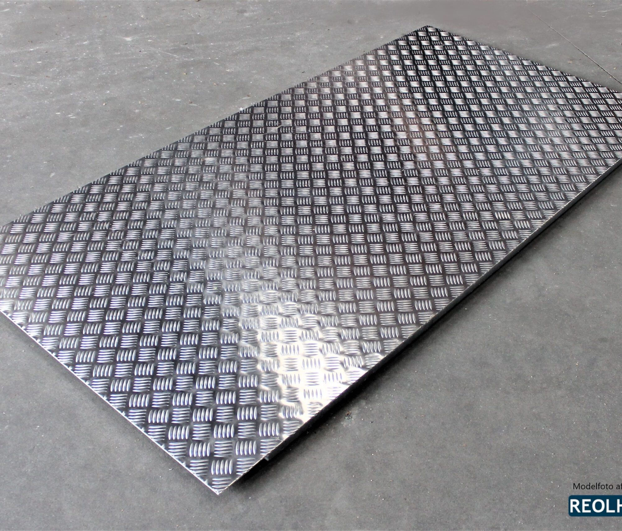 skridsikker dørkplade i aluminium