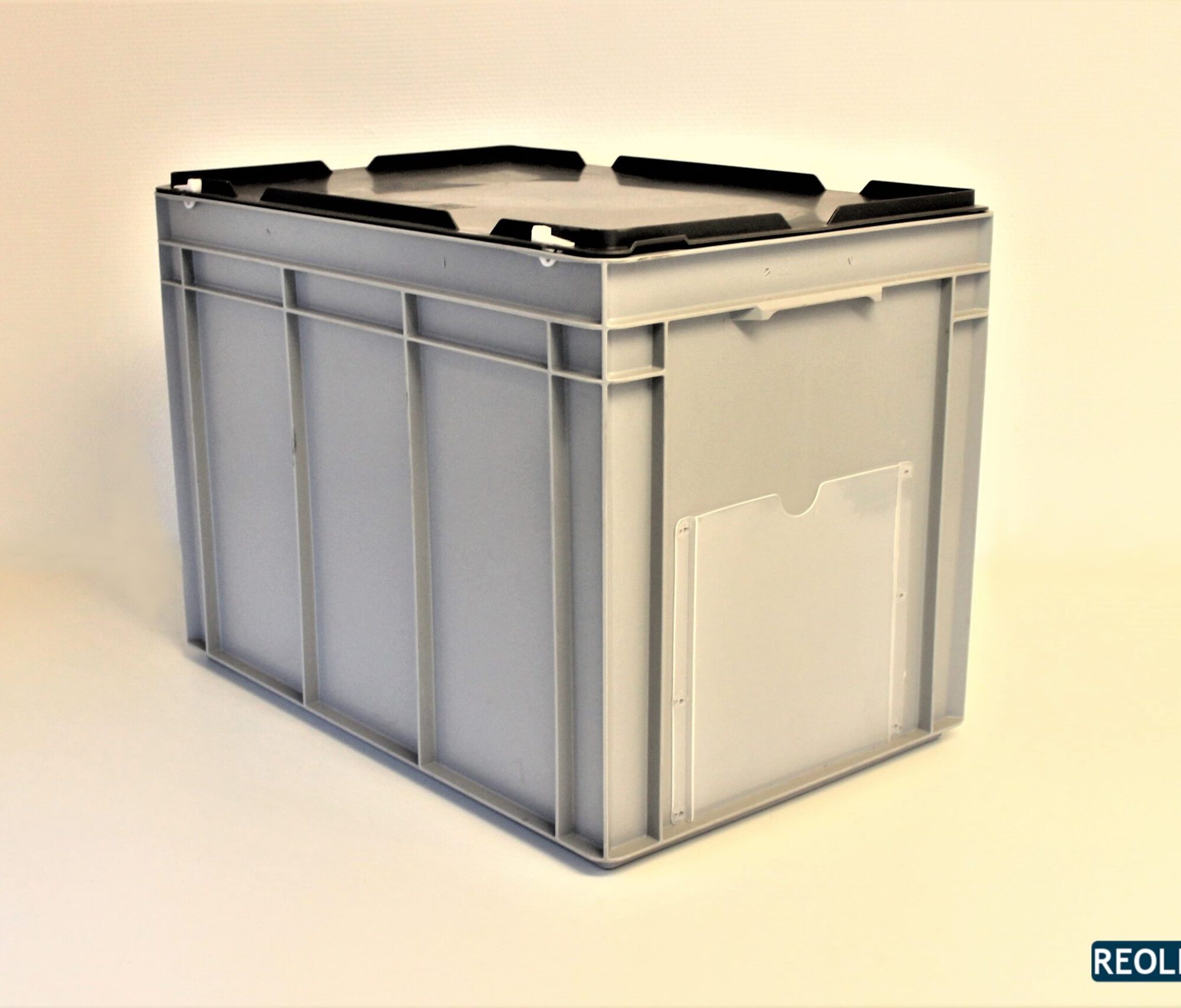 Opbevaringskasse med låg på 600x400x450mm