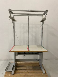 Brugt hæve/sænke bord med lys