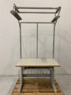 Hæve/sænke bord med lys