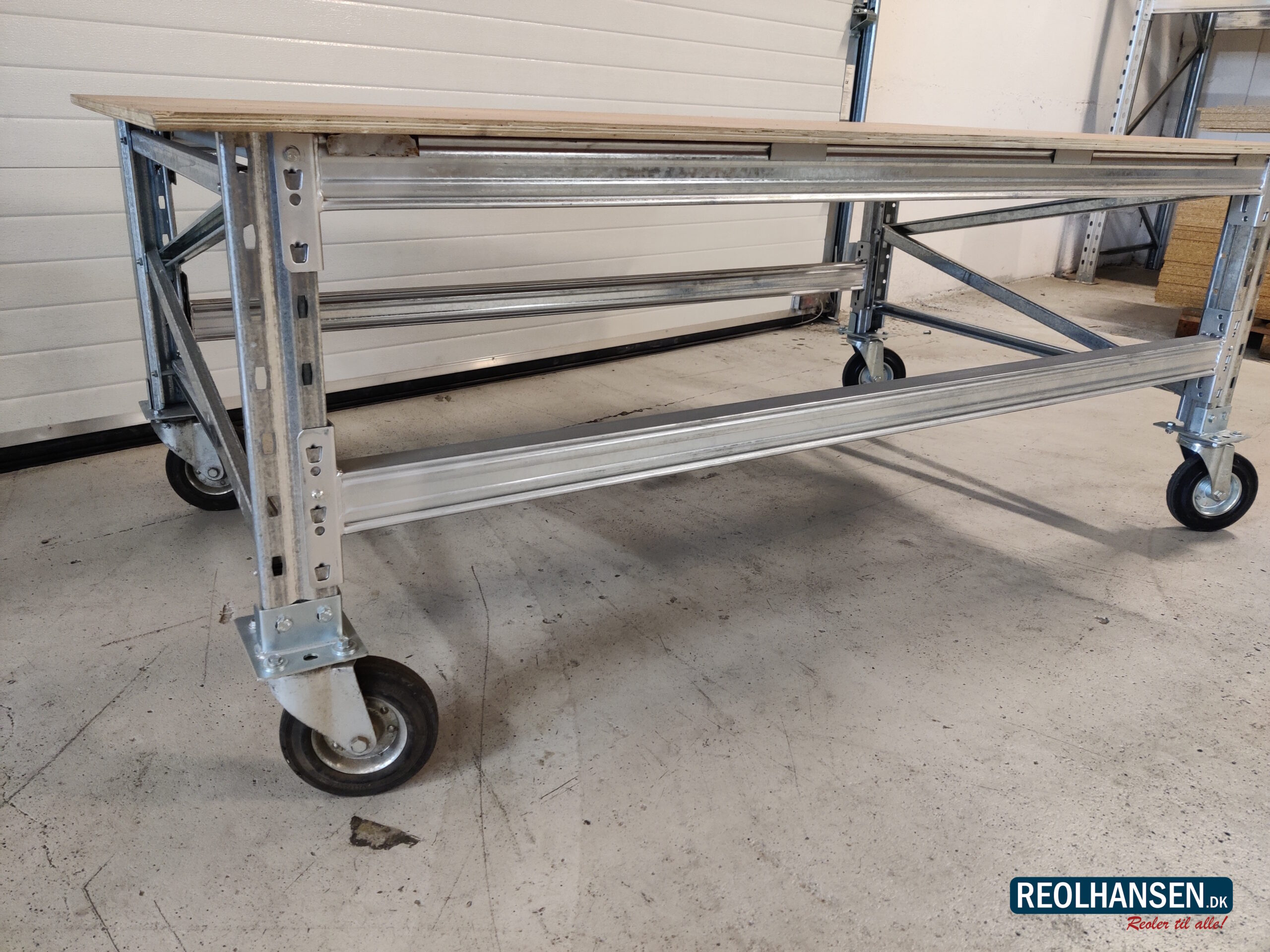 Brugt Arbejdsbord på hjul 2200 x 1220 x 850 mm - Billede 3