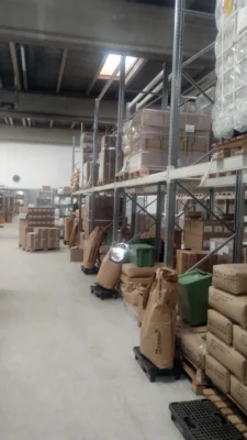 Reolhansens lagerreoler hos A.C. Perchs Thehandel