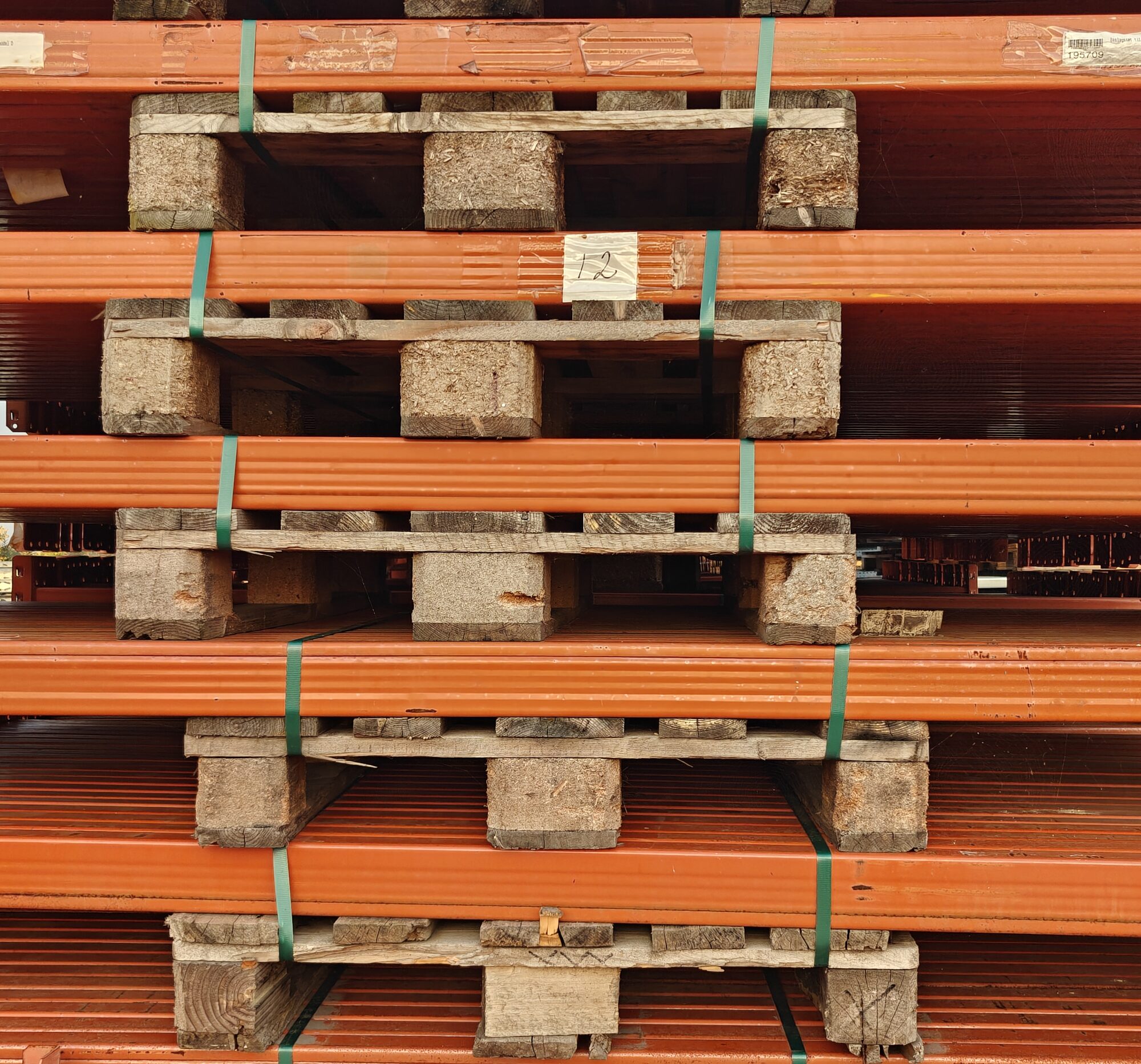 Pallereol Mecalux - Brugt og Pæn reolbjælke 2220mm til 2 amerikanerpaller i alt 2000kg jævnt fordelt.